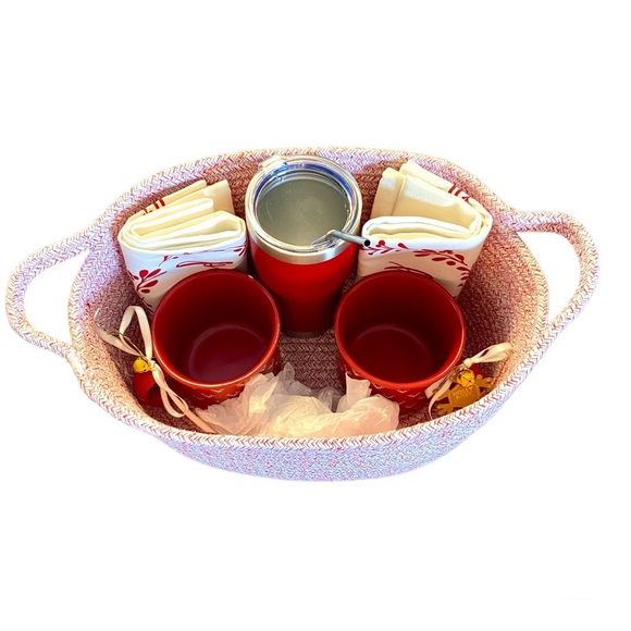 holiday mugs and kitchen basket bundle - Picture 2 of 12